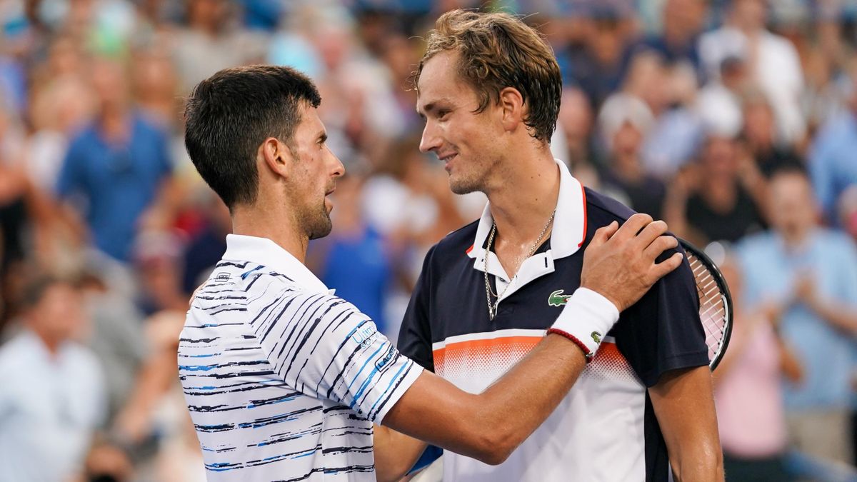 Novak Djokovic und Daniil Medvedev