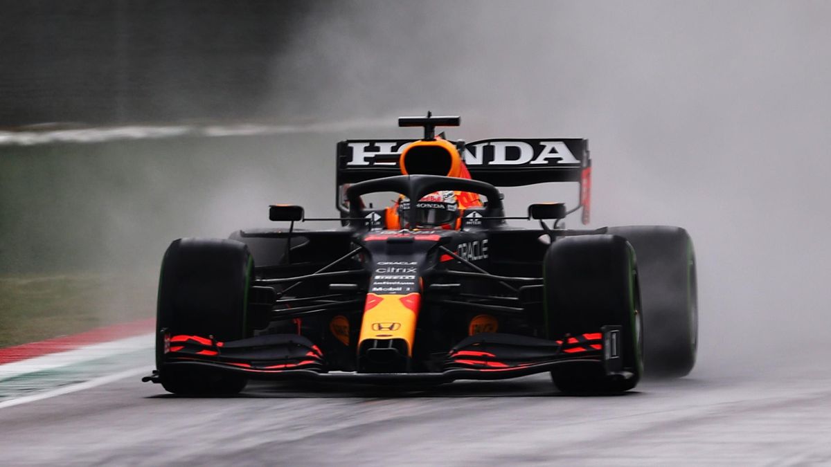 Imola Gp Verstappen Gewinnt Regenrennen In Imola Hamilton Gelingt Aufholjagd Nach Ausritt Eurosport
