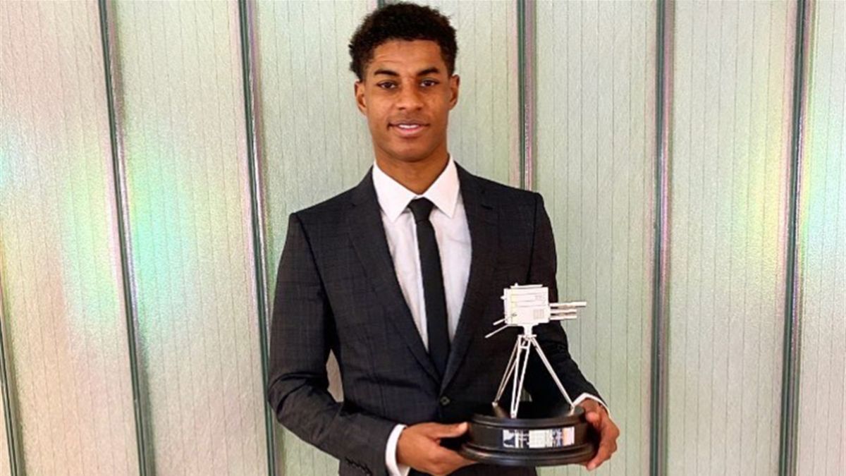 Manchester United star Marcus Rashford receives special ...