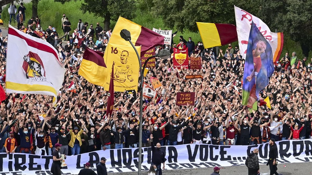 Haos la Roma! Fanii italieni au creat o atmosferă extraordinară, înaintea meciului cu United