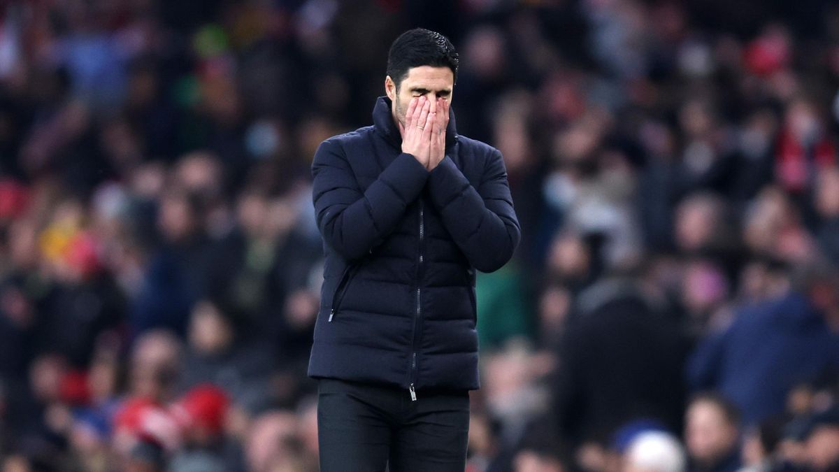 LONDON, ENGLAND - JANUARY 23: Mikel Arteta, Manager of Arsenal reacts during the Premier League match between Arsenal and Burnley at Emirates Stadium on January 23, 2022 in London, England. (Photo by Julian Finney/Getty Images)