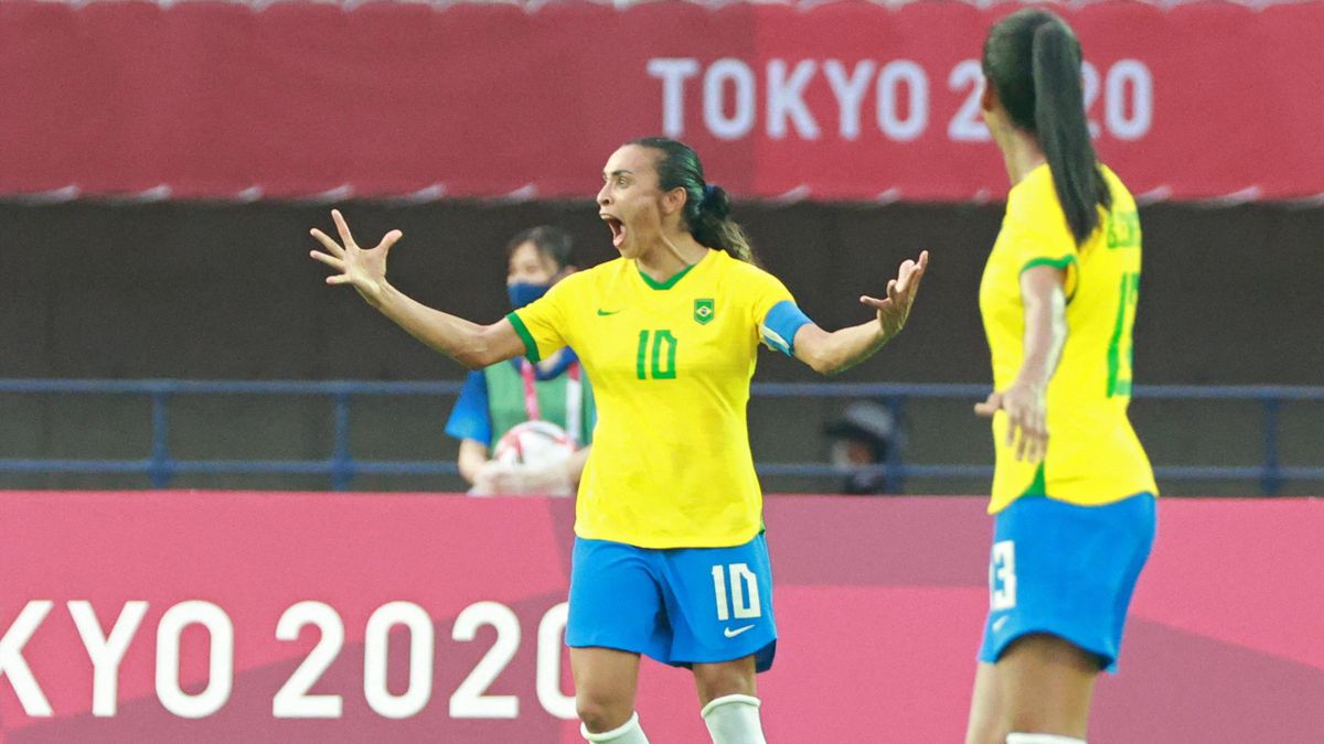Marta a marcat două goluri pentru Brazilia în victoria cu 5-0 contra Chinei de la Jocurile Olimpice
