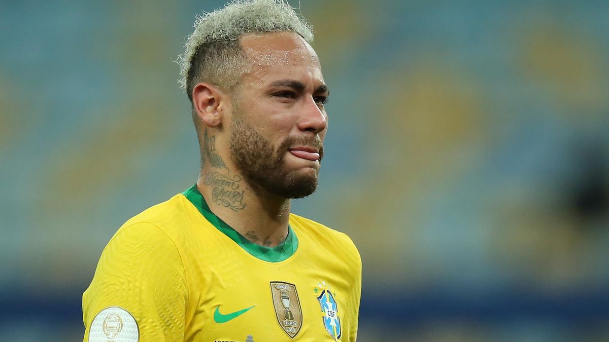 Neymar en larmes après la défaite du Brésil face à l'Argentine en finale de la Copa America 2021.