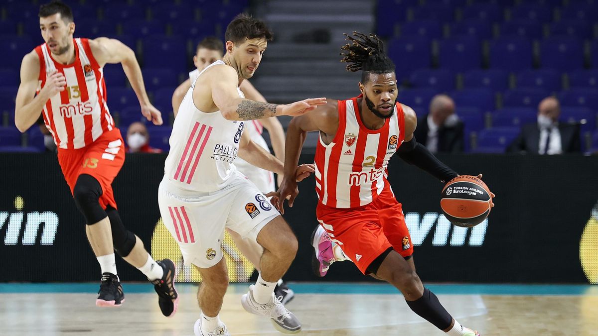 Corey Walden, #2 of Crvena Zvezda mts Belgrade competes with Nico Laprovittola, #8 of Real Madrid during the 2020/2021 Turkish Airlines EuroLeague match between Real Madrid and Crvena Zvezda mts Belgrade at Wizink Center on January 18, 2021 in Madrid, Spa