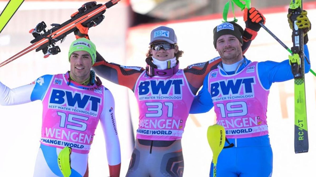 Daniel Yule, Lucas Braathen et Giuliano Razzoli sur le podium du slalom à Wengen le 16 janvier 2022