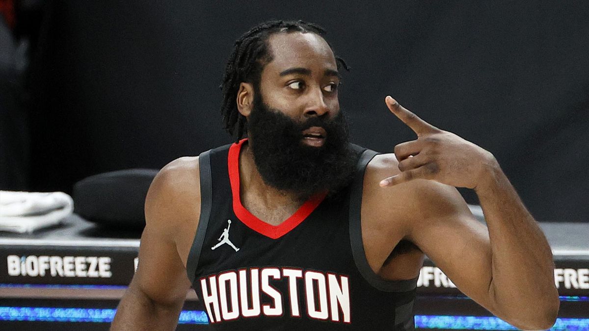 James Harden (Houston Rockets) durante la sconfitta con i Portland Trail Blazers (2020)