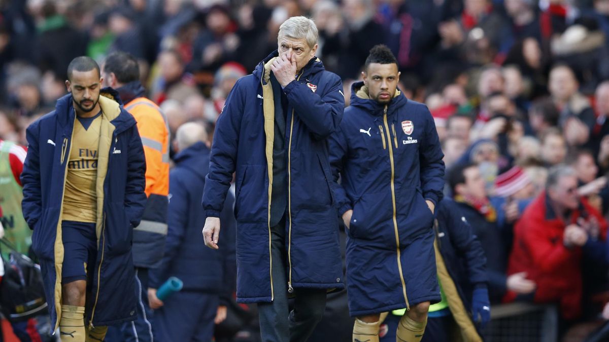 Arsenal manager Arsene Wenger looks dejected at the end of the game