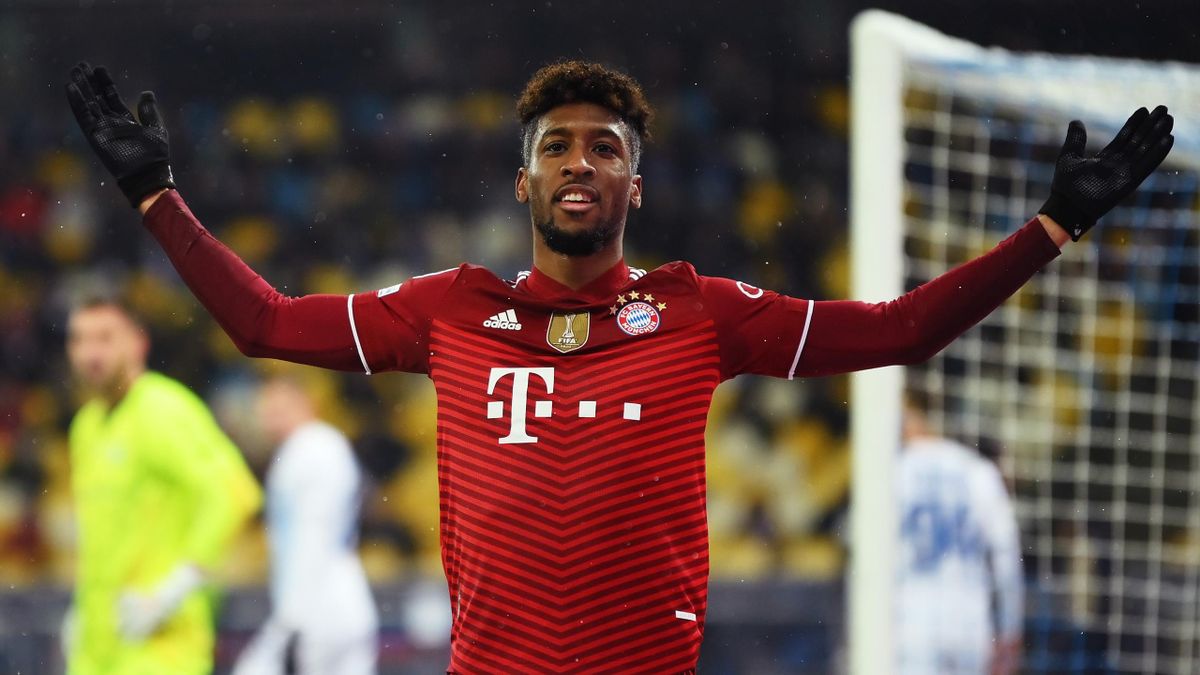 Kingsley Coman of FC Bayern Muenchen celebrates after scoring their side's second goal during the UEFA Champions League group E match between Dinamo Kiev and Bayern München at Olimpiysky