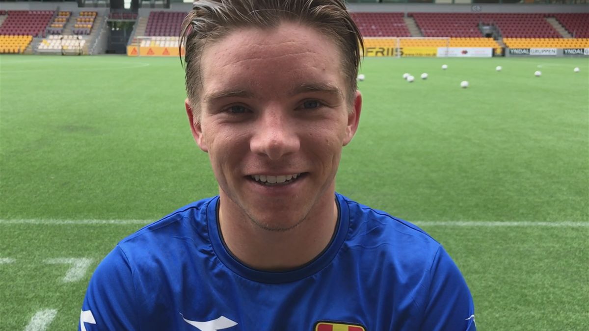 Transfer: FC Augsburg verpflichtet Dänen Mads Pedersen ...