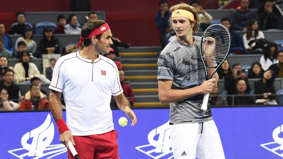 Roger Federer (li.) und Alexander Zverev (re.)