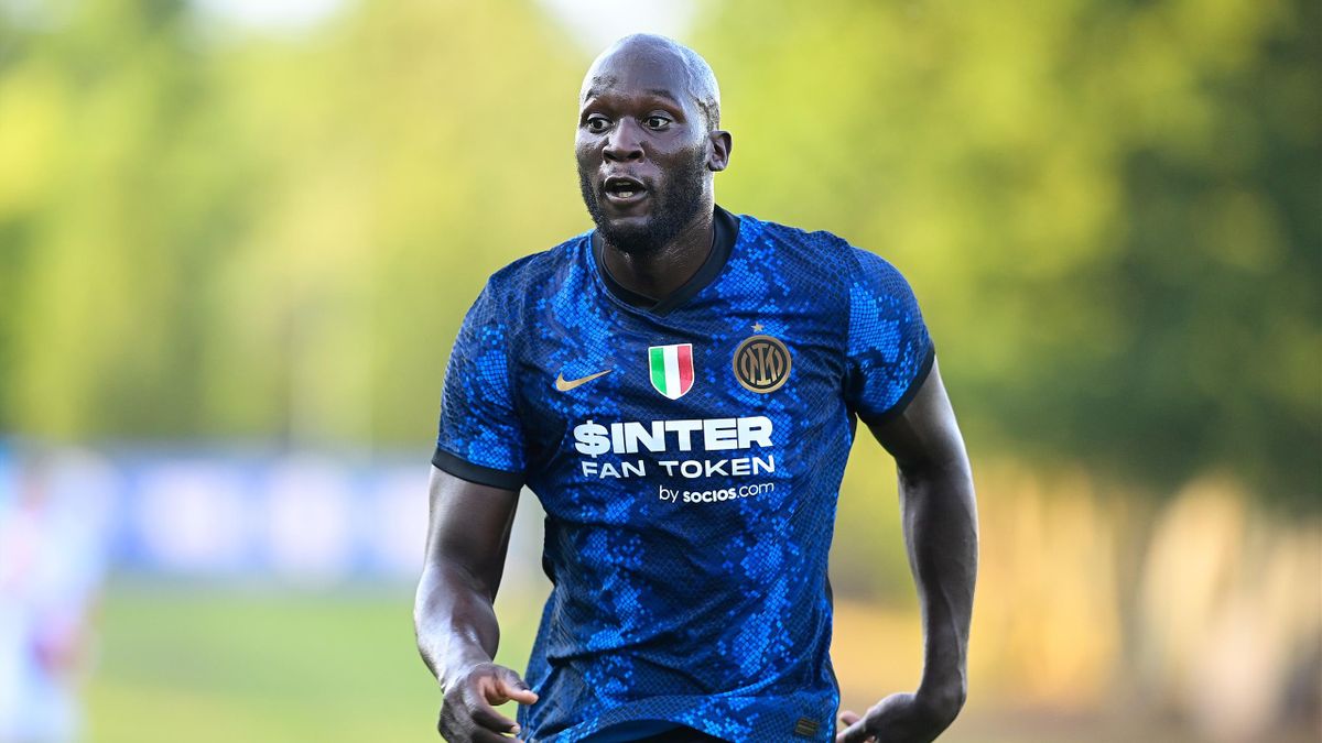 Romelu Lukaku of FC Internazionale in action during the pre-season friendly match between FC Internazionale and FC Crotone at the club's training ground Suning Training Center at Appiano Gentile