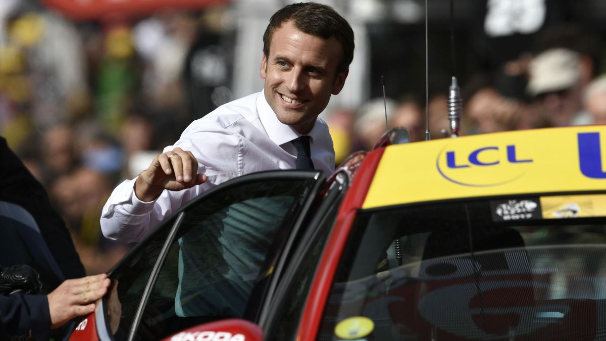Cyclisme Tour De France Le President Macron Ne Sera Pas Avec Christian Prudhomme Eurosport