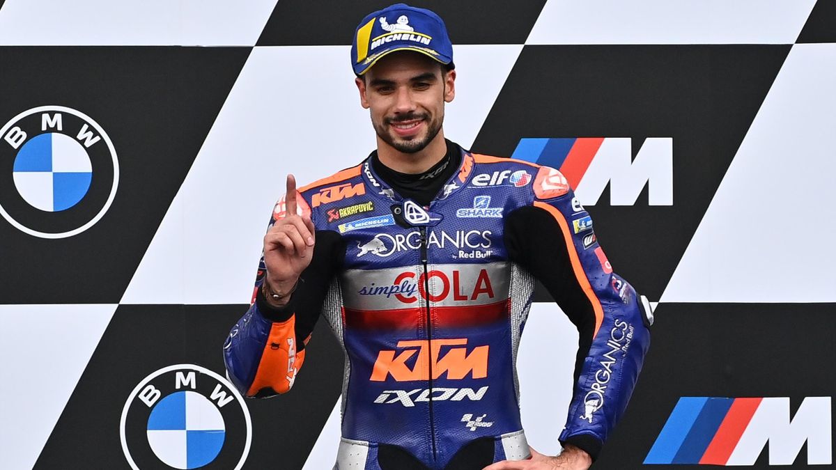 Oliveira : "Mes pieds sont sur terre mais ma tête n'y est ...
