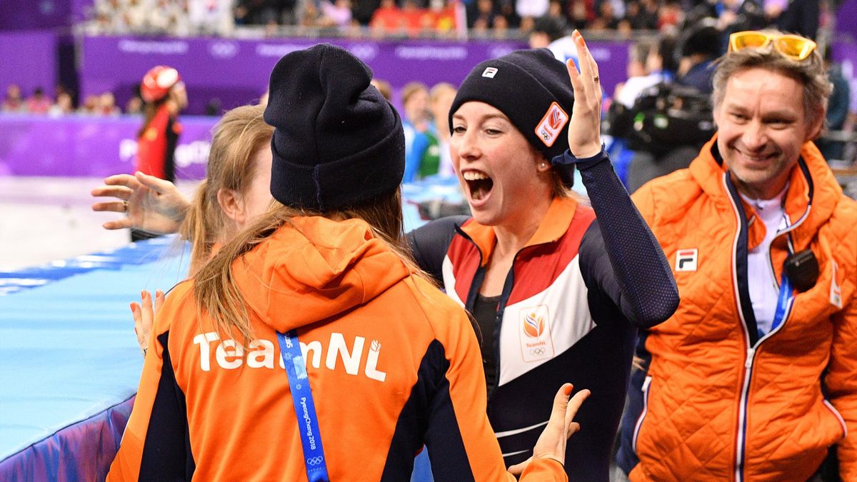 La joie des Pays-Bas, médaille de bronze en relais dames 3000 mètres sans avoir couru la finale
