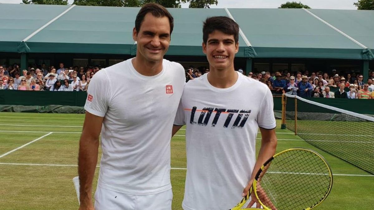Roger Federer and Carlos Alcaraz