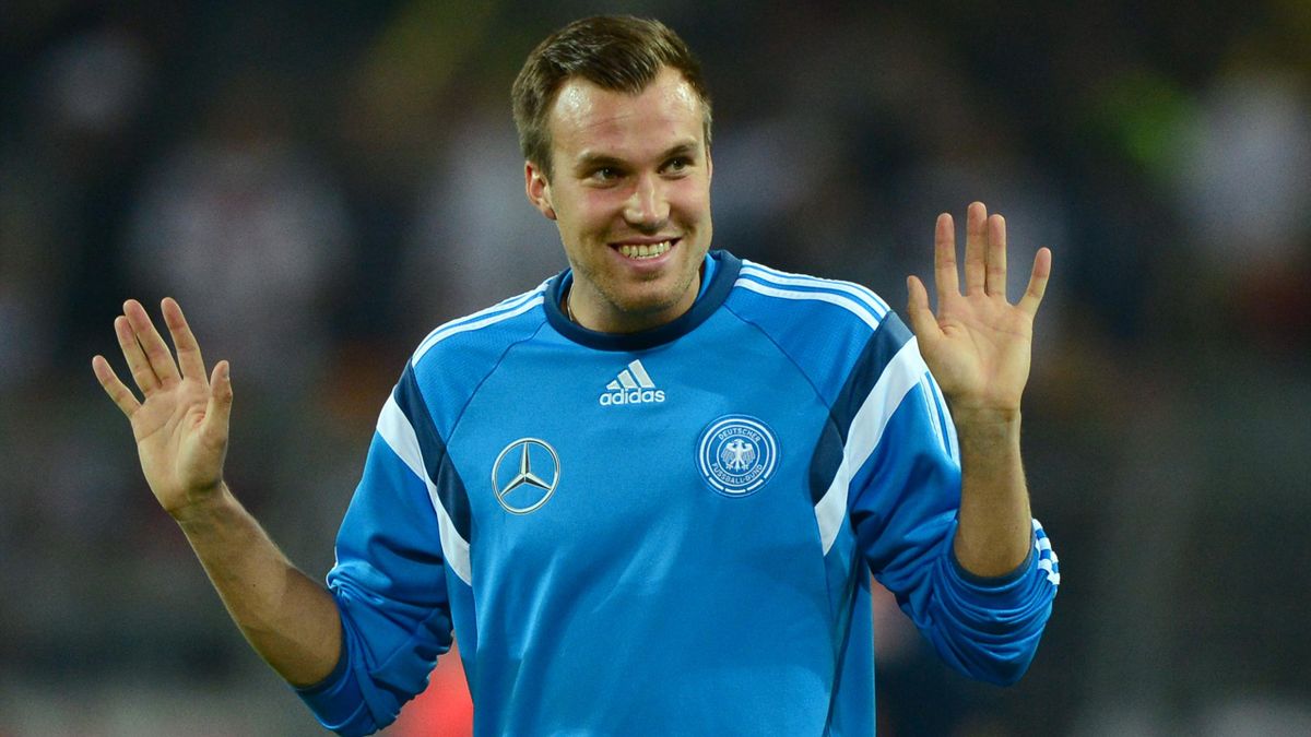 Das Kevin-Großkreutz-Dilemma: Ohne Sprit in Gelsenkirchen ...