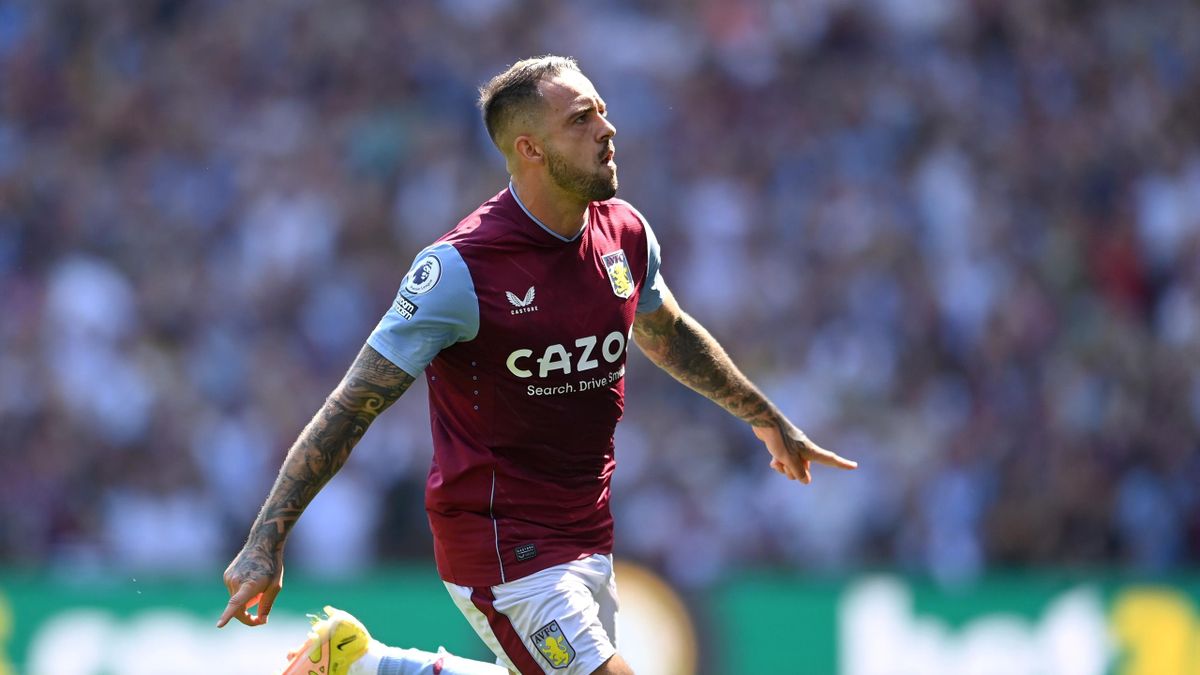 Danny Ings of Aston Villa celebrates scoring the opening goal during the Premier League match between Aston Villa and Everton FC at Villa Park