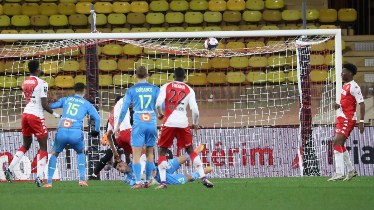 Monaco's Chilean defender Guillermo Maripan (C) scores a goal during the French L1 football match Monaco and Marseille at "Louis II" stadium in Monaco, on January 23, 2021