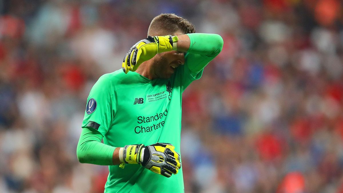 Adrian of Liverpool reacts during the UEFA Super Cup match between Liverpool and Chelsea
