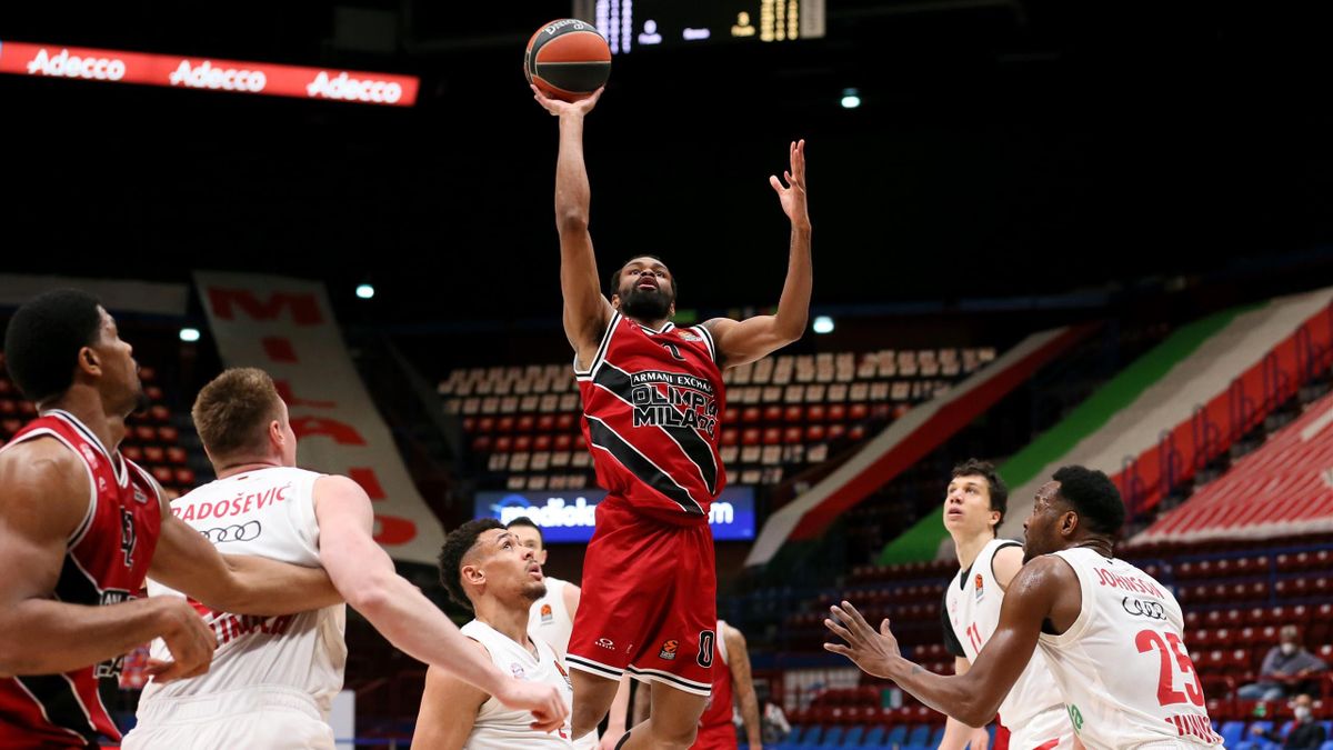 Kevin Punter, #00 of AX Armani Exchange Milan in action during the 2020/2021 Turkish Airlines Euroleague Play Off Game 2 between AX Armani Exchange Milan and FC Bayern Munich at Mediolanum Forum on April 22, 2021 in Milan, Italy