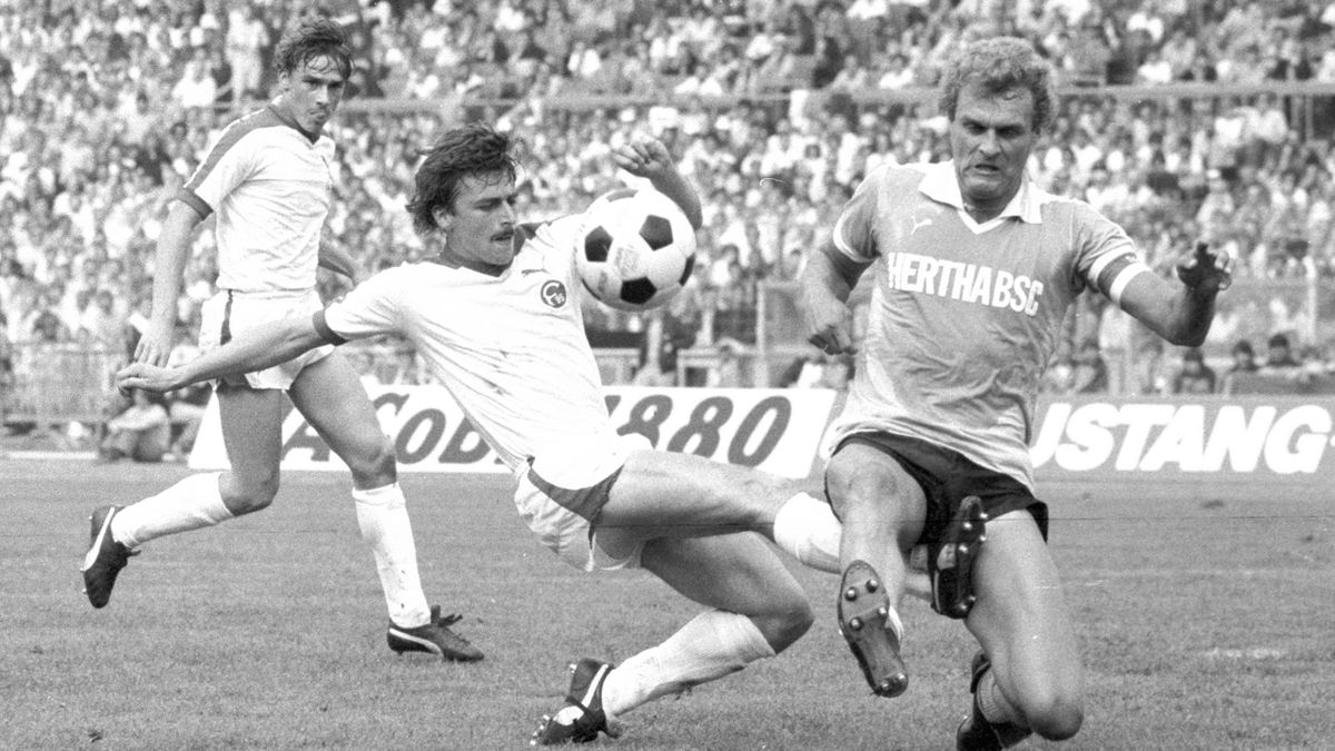 VfL Wolfsburg: Geschäftsführer Klaus Allofs wird 60 Jahre ...