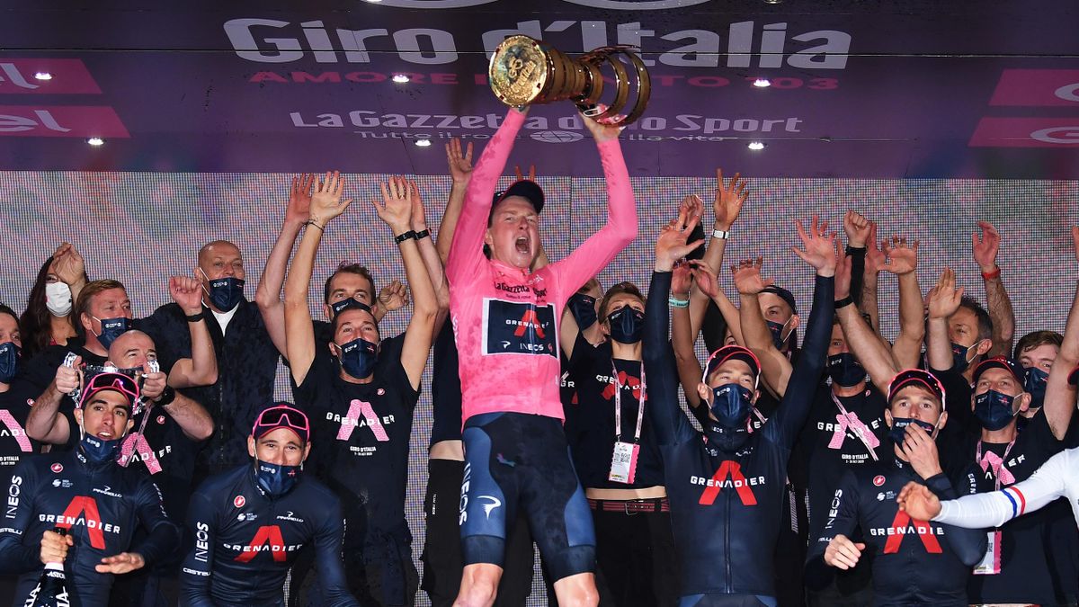 Tao Geoghegan Hart celebrating after the 103rd Giro d'Italia in 2020