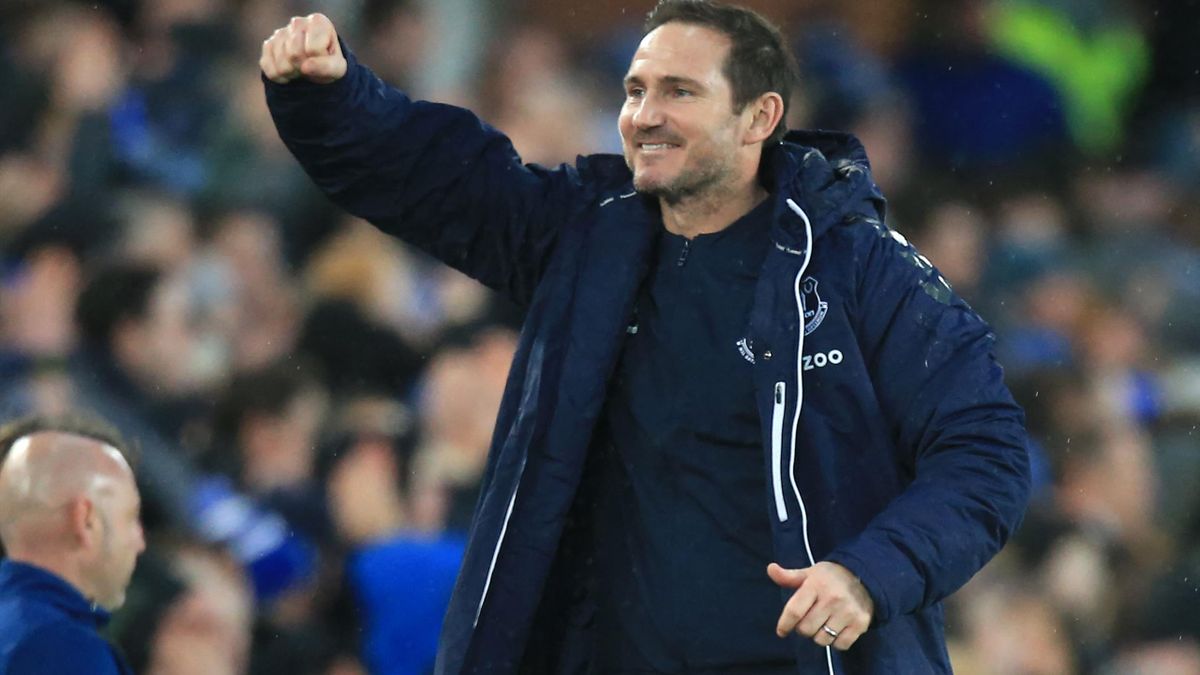 Everton's English manager Frank Lampard celebrates their fourth goal during the English FA Cup fourth round football match between Everton and Brentford at Goodison Park in Liverpool, north west England on February 5, 2022