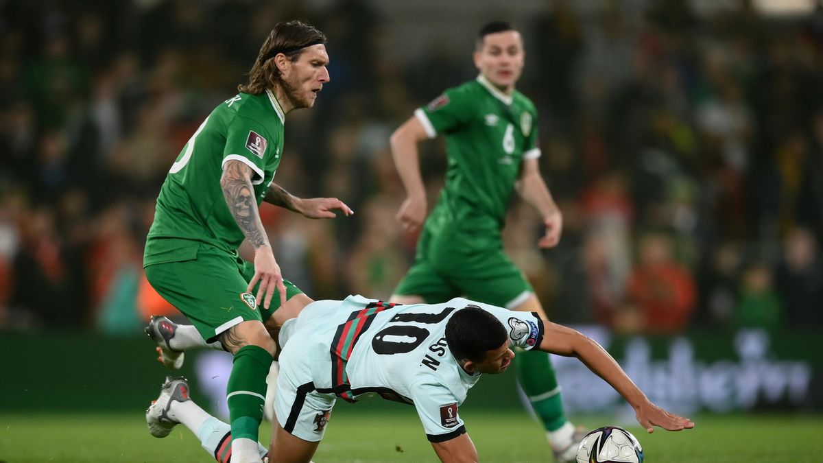 Matheus Nunes of Portugal is tackled by Jeff Hendrick of Republic of Ireland