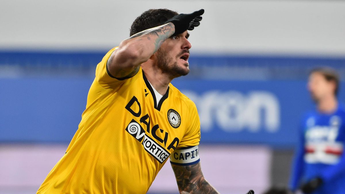 Rodrigo De Paul esulta dopo il gol del vantaggio in Sampdoria-Udinese