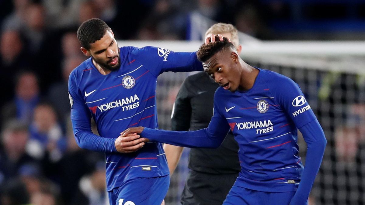 Football - Premier League - Chelsea v Brighton & Hove Albion - Stamford Bridge, London, Britain - April 3, 2019 Chelsea's Ruben Loftus-Cheek shakes hands with Callum Hudson-Odoi before he leaves the pitch after being substituted