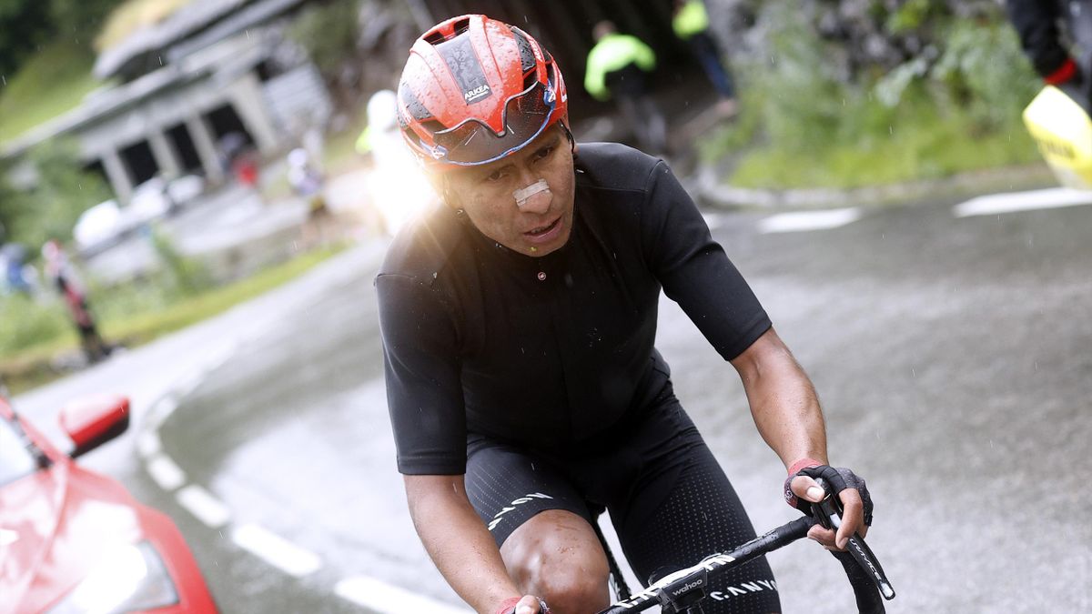 Nairo Quintana sous la pluie lors de la 9e étape du Tour.