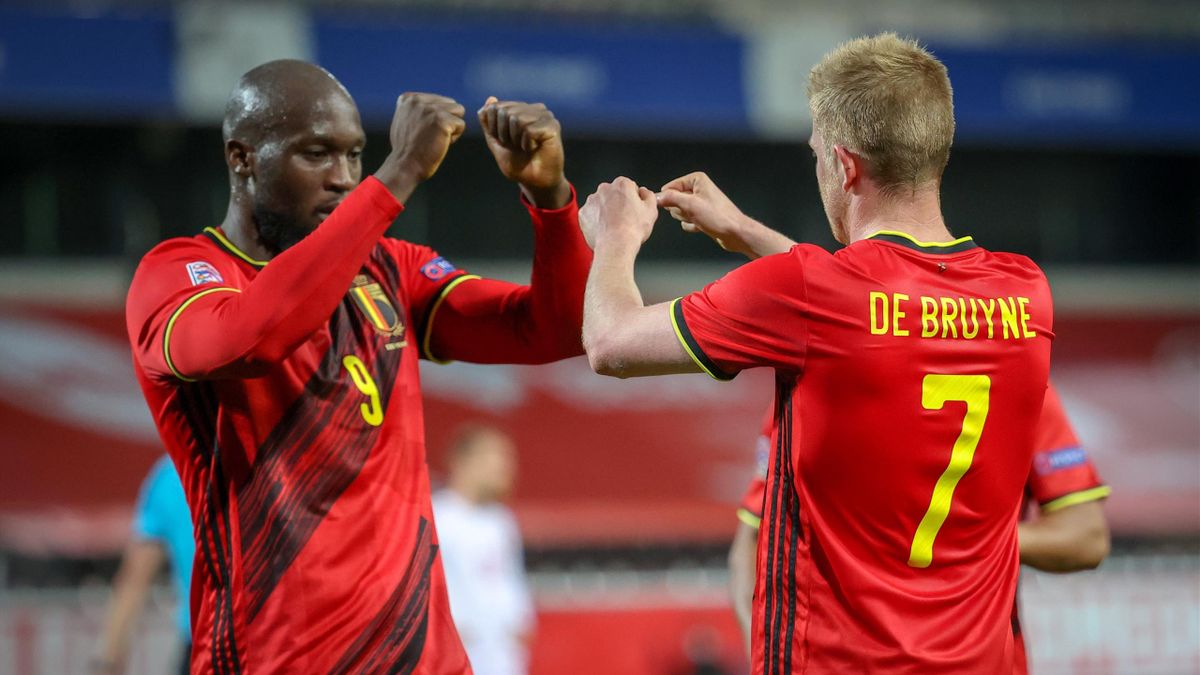 Belgium's Romelu Lukaku and Belgium's Kevin De Bruyne celebrate after scoring during a soccer game between the Belgian national team Red Devils and Denmark