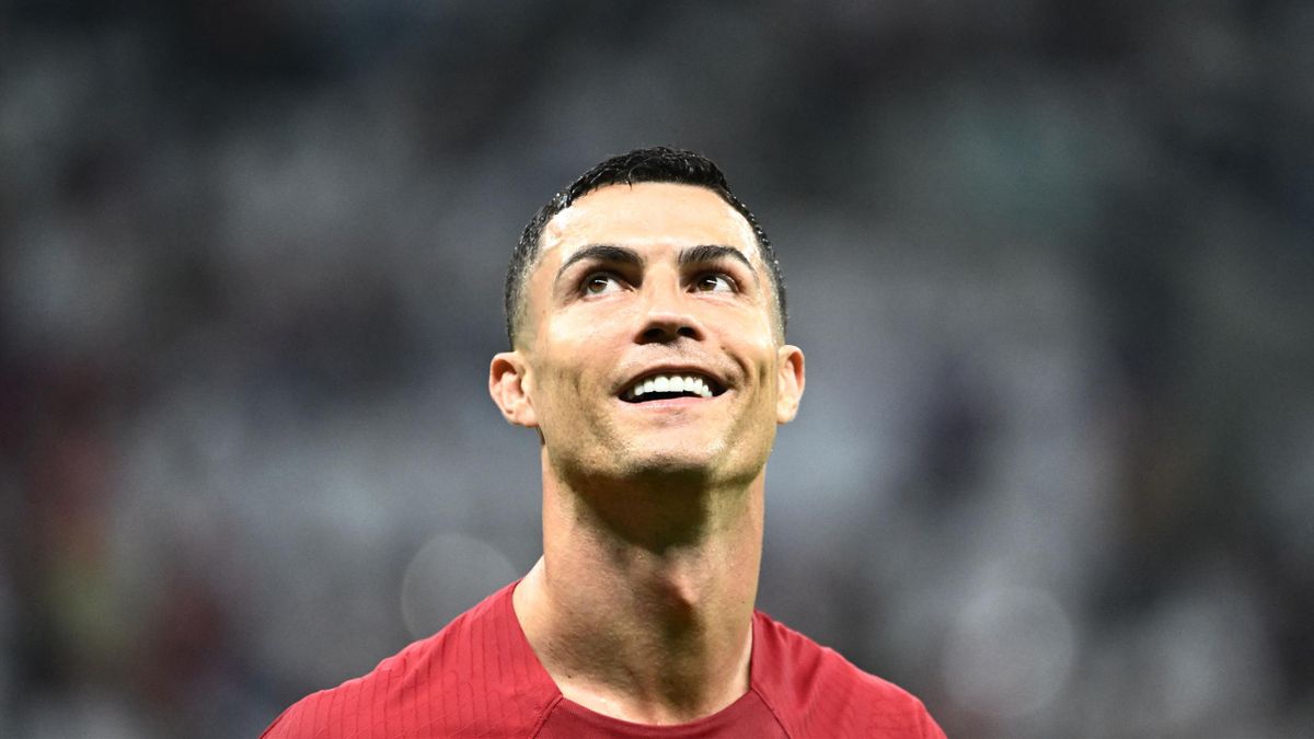 Cristiano Ronaldo regardera-t-il encore un jour vers le haut ?