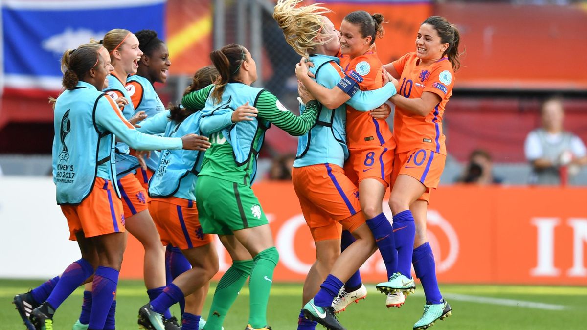 Frauen-EM-Finale Niederlande - Dänemark: 4:2! Oranje krönt ...