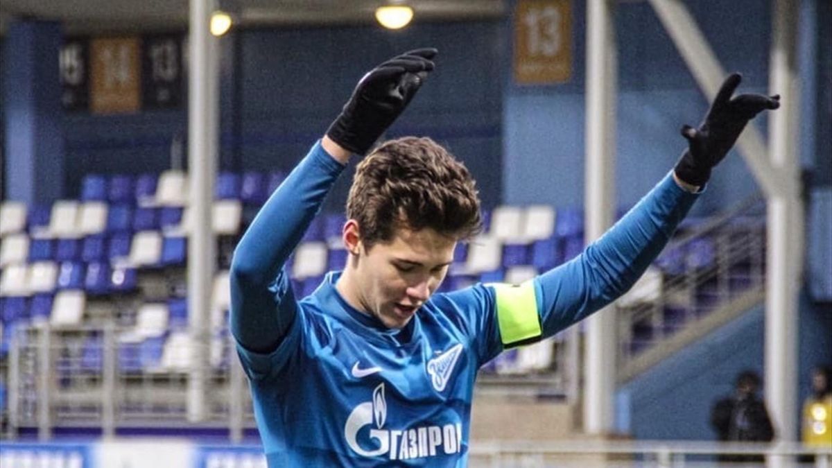 zashitnik eniseya pereshel v kan