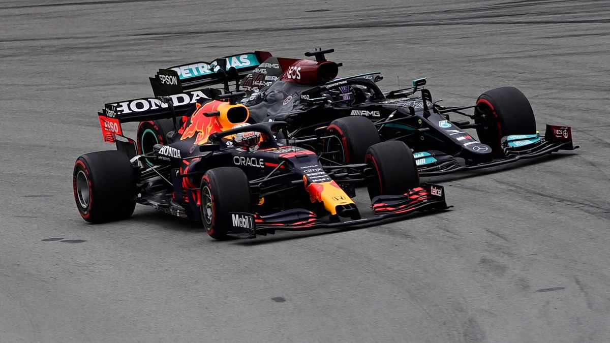 Max Verstappen (left; Red Bull) and Lewis Hamilton (Mercedes) - Spain-GP