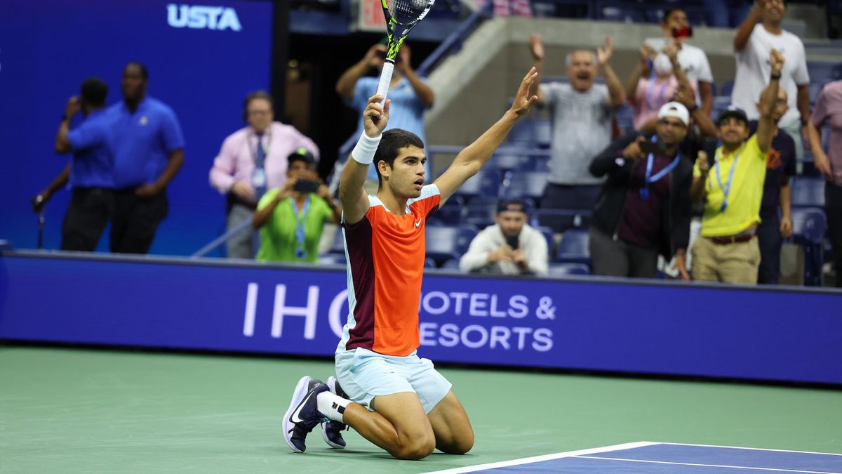 Carlos Alcaraz of Spain celebrates match point against Marin Cilic of Croatia during their Men’s Singles Fourth Round match on Day Eight of the 2022 US Open at USTA Billie Jean King National Tennis Center on September 05, 2022