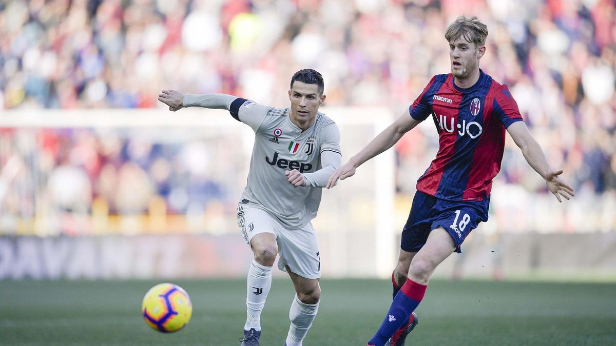 Serie A Juventus Turin Qualt Sich Zu Sieg In Bologna Eurosport