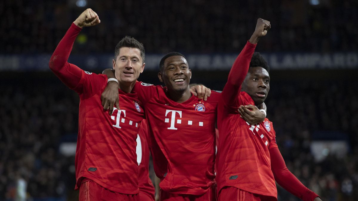 Robert Lewandowski, David Alaba und Alphonso Davies vom FC Bayern München