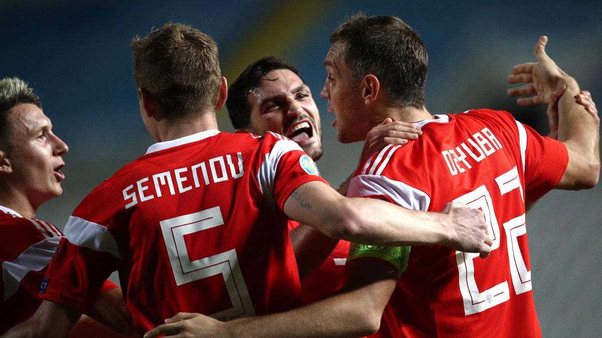 Footy Headlines Pokazal Obnovlennuyu Formu Sbornoj Rossii Domashnij I Vyezdnoj Komplekty Eurosport
