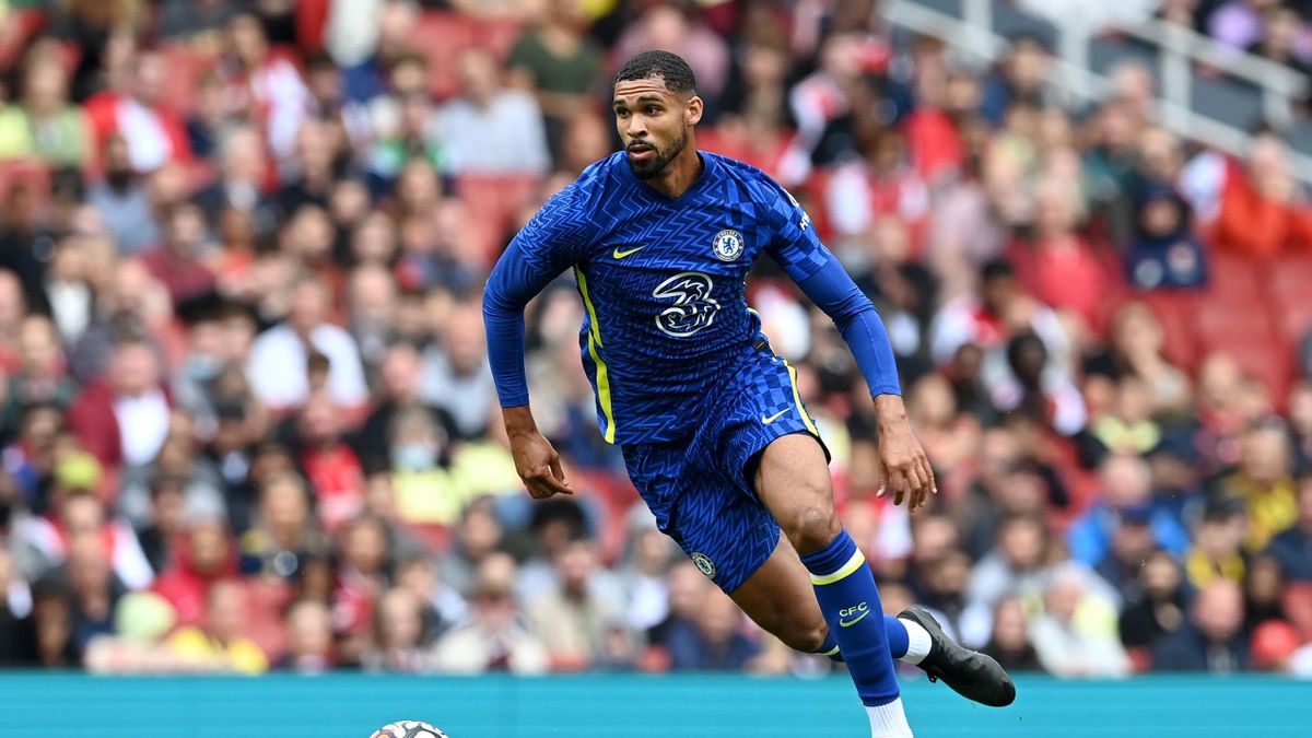 Ruben Loftus-Cheek of Chelsea runs with the ball during the Pre-Season Friendly match between Arsenal and Chelsea at Emirates Stadium on August 01, 2021 in London, England.