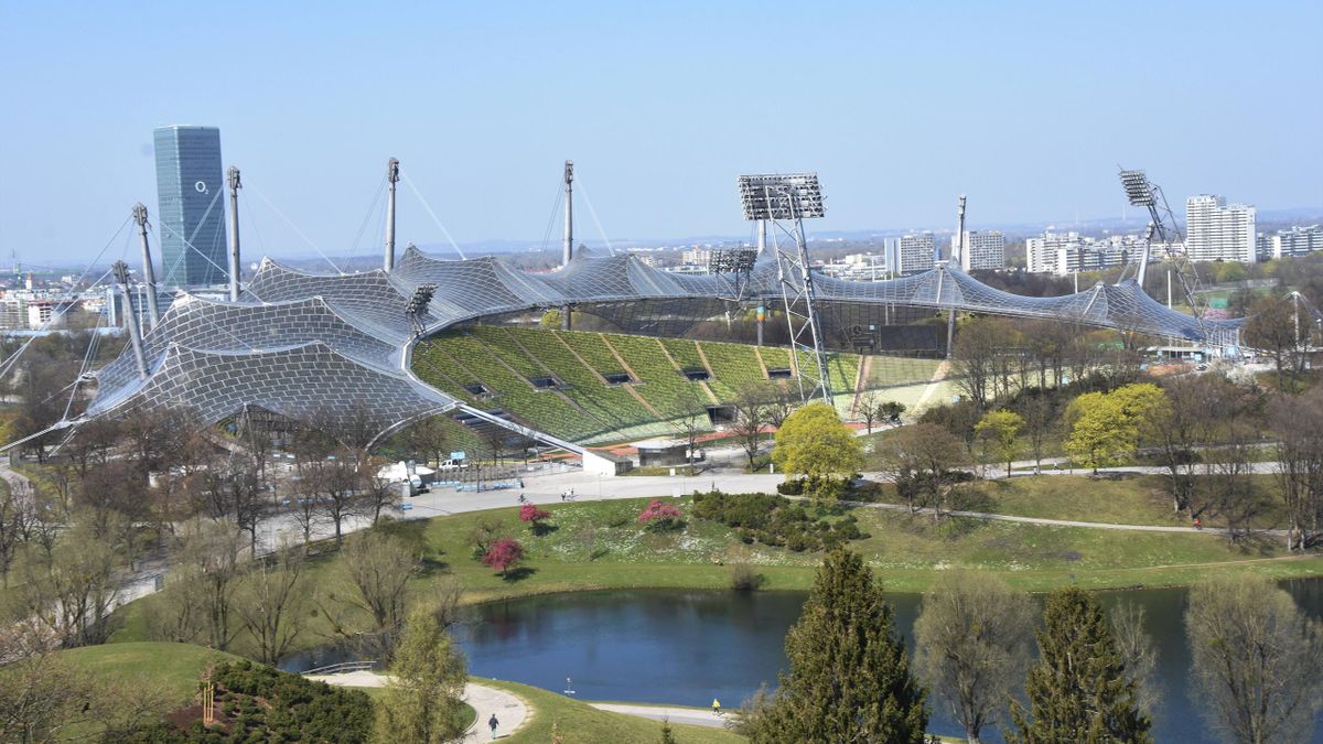 Hier könnte bald wieder Profifußball gespielt werden: Das Münchner Olympiastadion