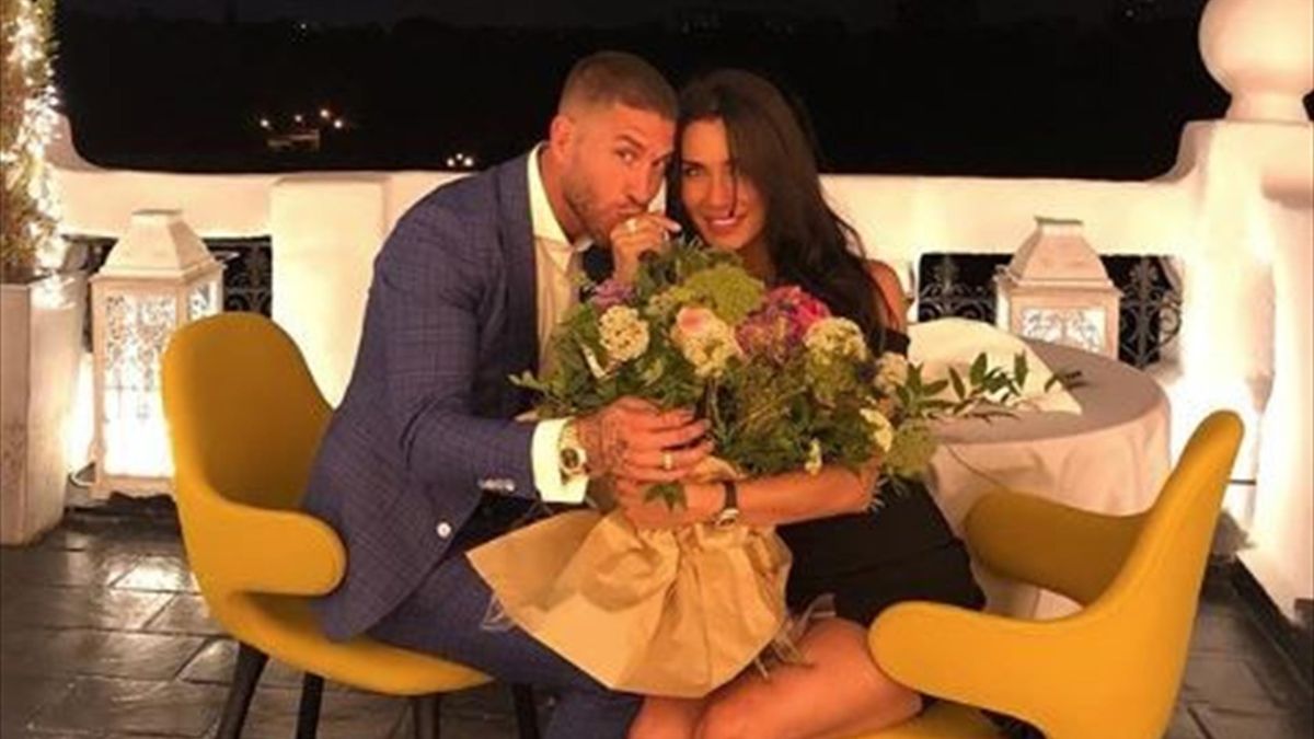 Sie Hat Ja Gesagt Ramos Verlobt Und Vergnugt Auf Ibiza Eurosport
