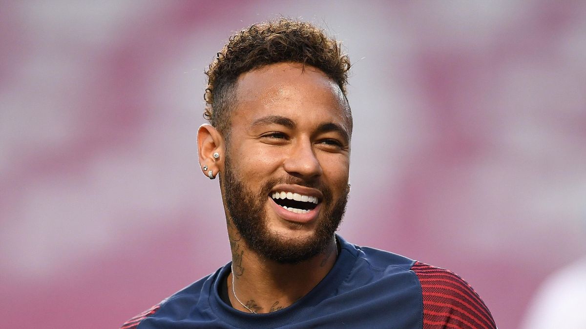 Paris Saint-Germain's Brazilian forward Neymar laughs during a training session at the Luz stadium in Lisbon on August 22, 2020 on the eve of the UEFA Champions League final football match between Paris Saint-Germain and Bayern Munich. (Photo by David Ram