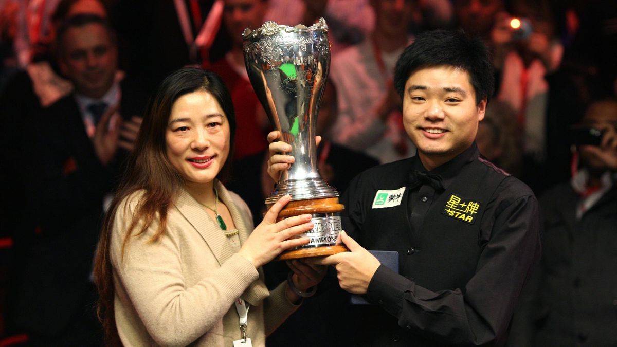 Ding Junhui On Pain Of Losing Mum To Cancer I Ll Give Everything To Become World Champion For Her Eurosport Ding junhui vs zhang jiankang. ding junhui on pain of losing mum to