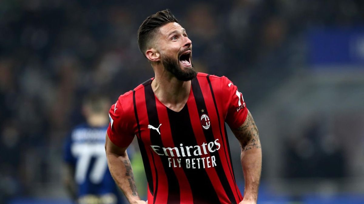 Olivier Giroud esulta dopo il gol durante Inter-Milan - Serie A 2021-22