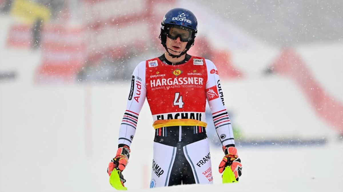 La déception de Clément Noël après son abandon dans la 1re manche du slalom à Flachau le 17 janvier 2021