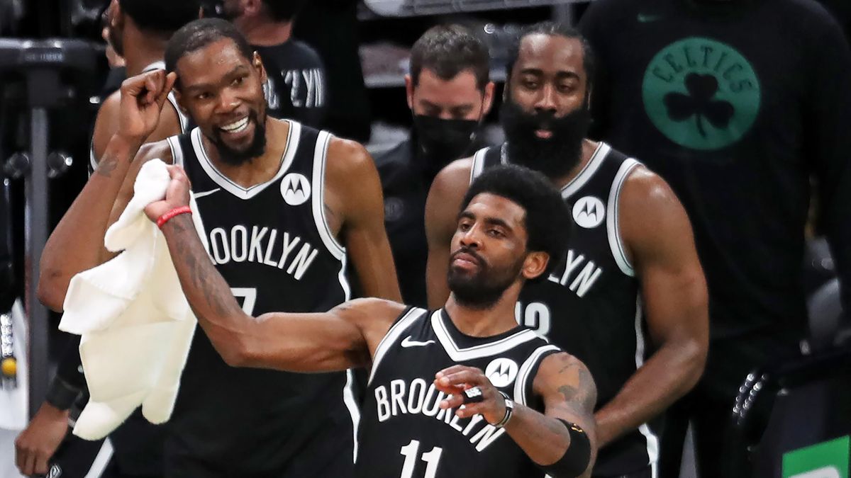 Kevin Durant, Kyrie Irving e James Harden