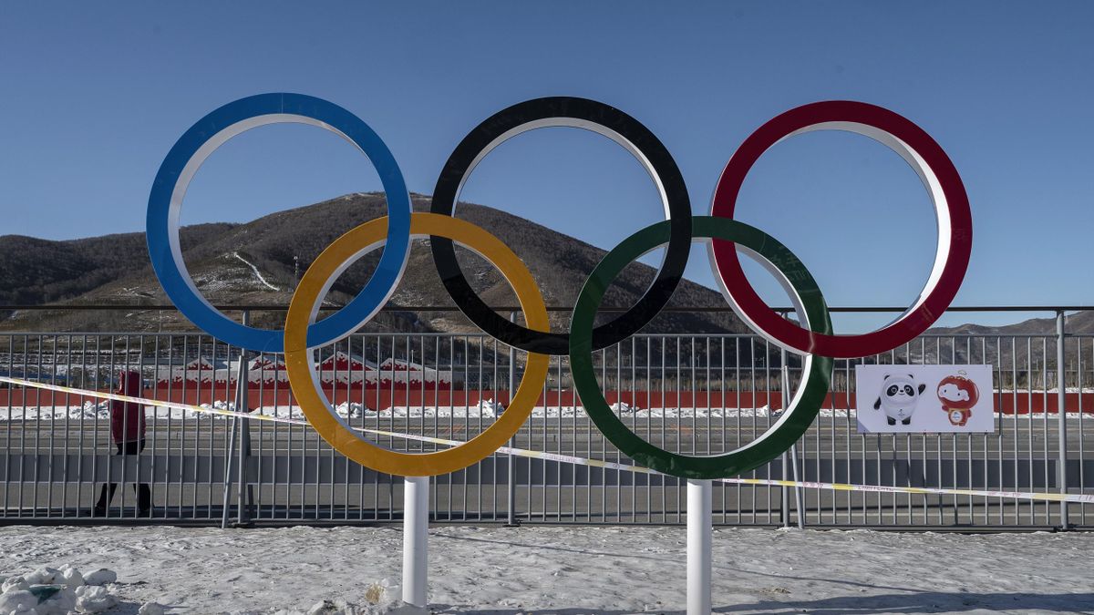 Los anillos olímpicos, en la Villa Olímpica de Pekín 2022