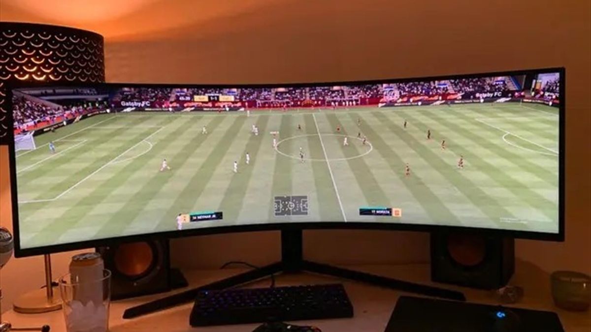 FIFA на широкоформатном мониторе